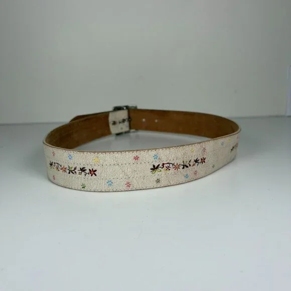 2000s Cracked Leather Look Floral Belt - Picture 3 of 6